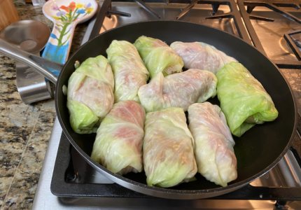 Slow Cooker Stuffed Cabbage Rolls